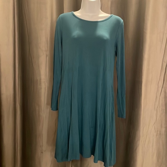 no brand Dresses & Skirts - Bundle of three Womens t-shirt dresses. 2 are size medium & 1 is size large.